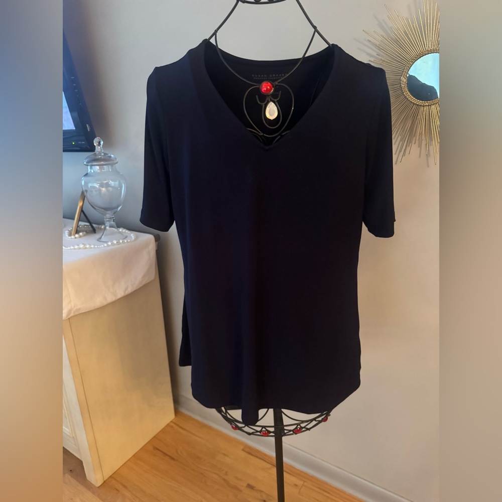 Elegant Black V-Neck Women's Top